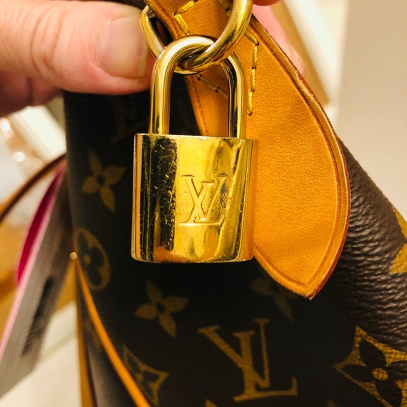 NOT FOR SALE EXTRA PICS AND INFO L VUITTON - Picture 7 of 8